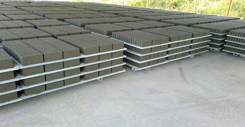 PVC<a href=http://www.sybin.com.cn/ target=_blank class=infotextkey>空心磚托板</a>