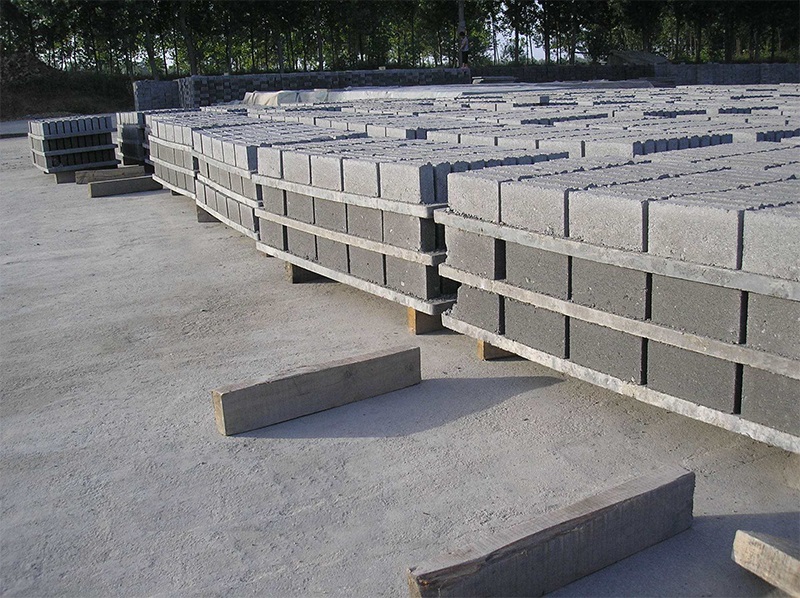 <a href=http://www.sybin.com.cn/zjtb/ target=_blank class=infotextkey>水泥磚機(jī)托板</a>